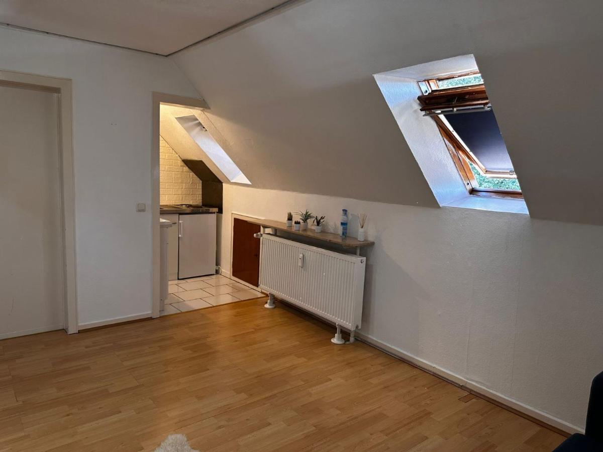 A&V Apartments Gemuetliche Rheinblick Wohnung Apt Daisy Duisburgo Esterno foto