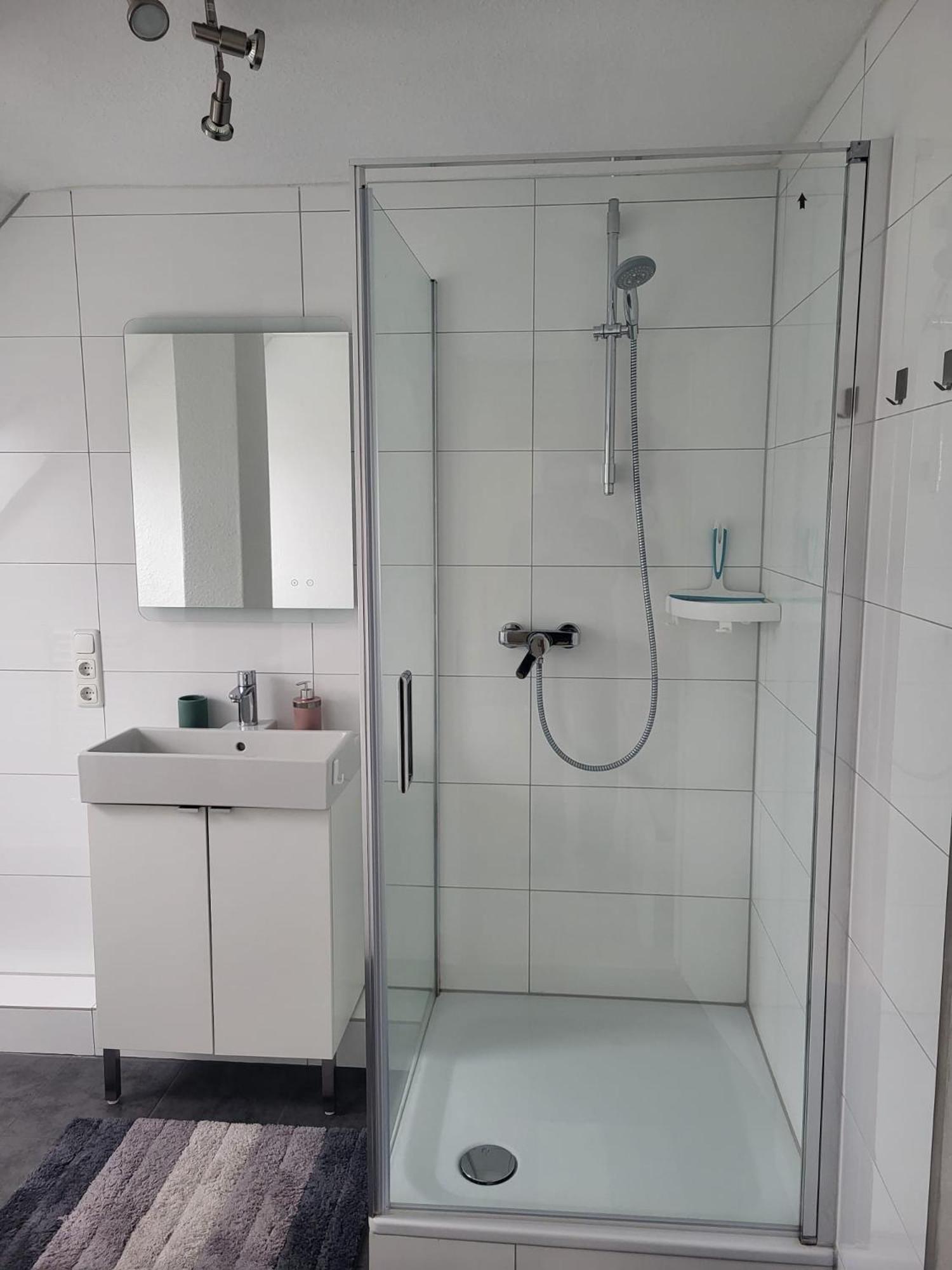 A&V Apartments Gemuetliche Rheinblick Wohnung Apt Daisy Duisburgo Esterno foto