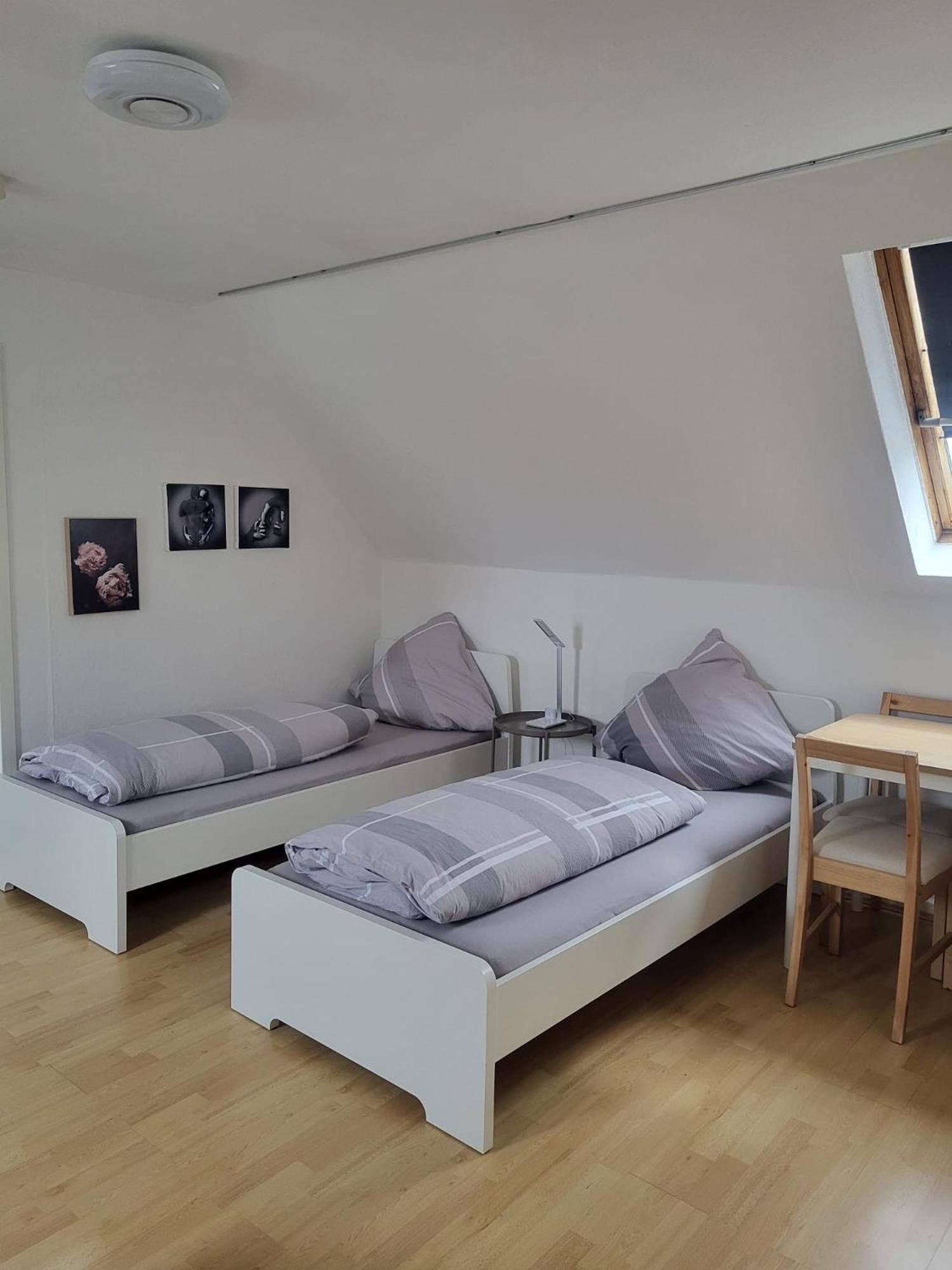 A&V Apartments Gemuetliche Rheinblick Wohnung Apt Daisy Duisburgo Esterno foto